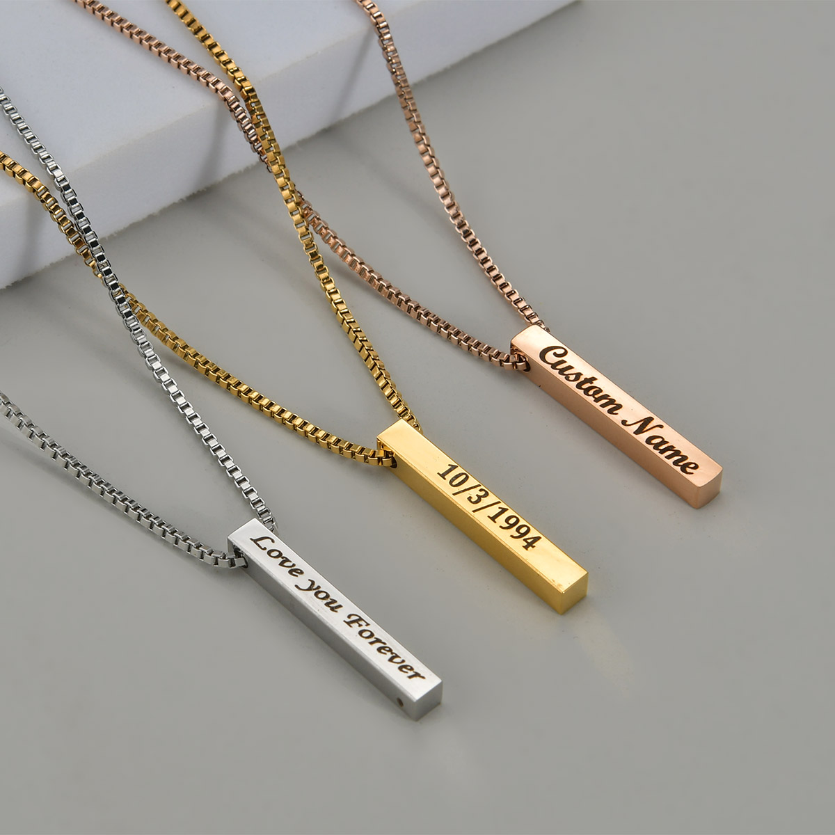 Women Accessories Gift Box - Colliers avec pendentif carré en acier