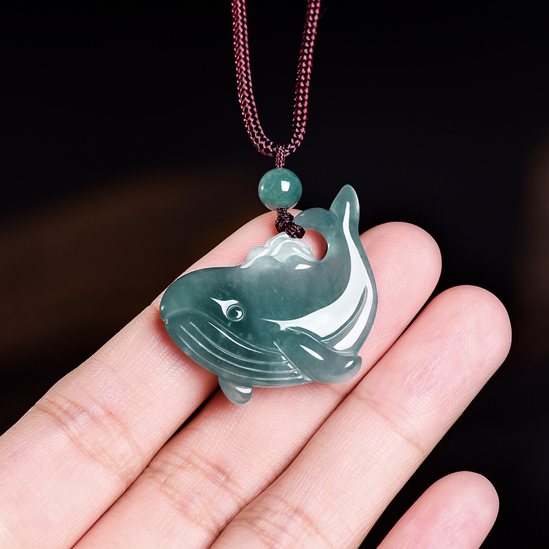 Accessories Woman - Collier pendentif baleine en jadéite birmane