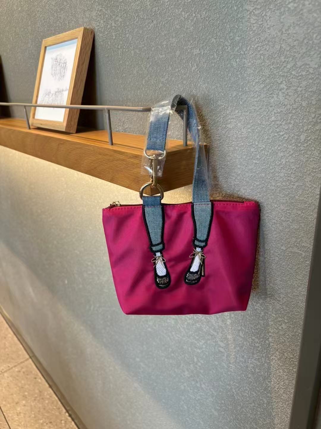 Sac à main brodé tendance en n - Women'S Accessories Wallet avis et prix