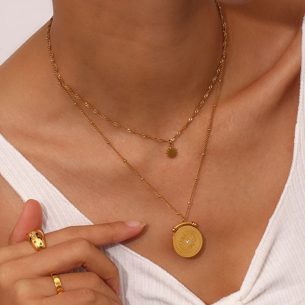 E.B.belle Center de l'univers  - Coin Necklace Delicate avis et prix