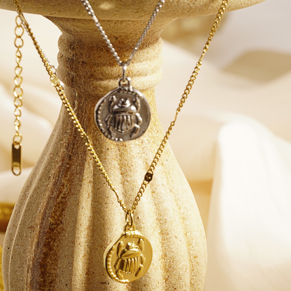 Collier pendentif délicat en a - Coin Necklace Delicate avis et prix